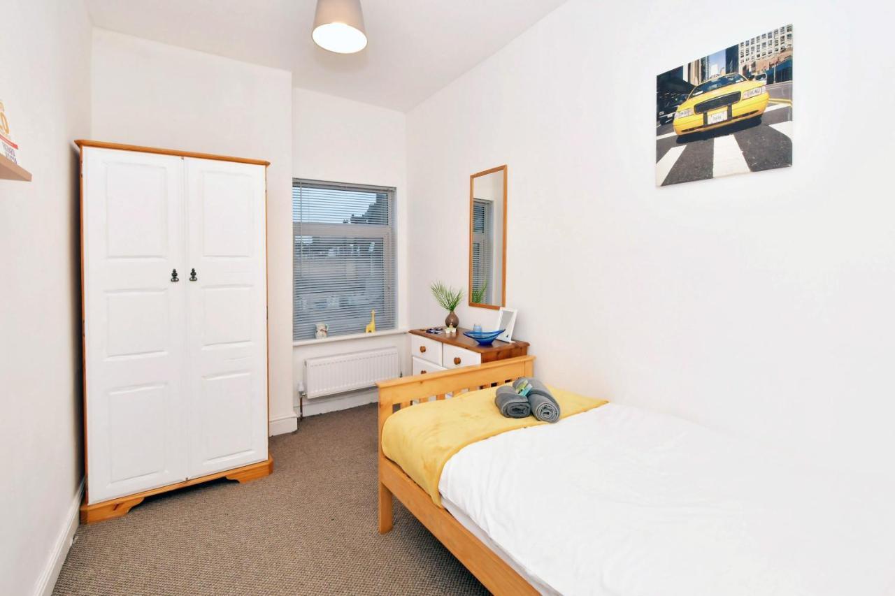 Townhouse @ Hanley Road Stoke Eksteriør billede