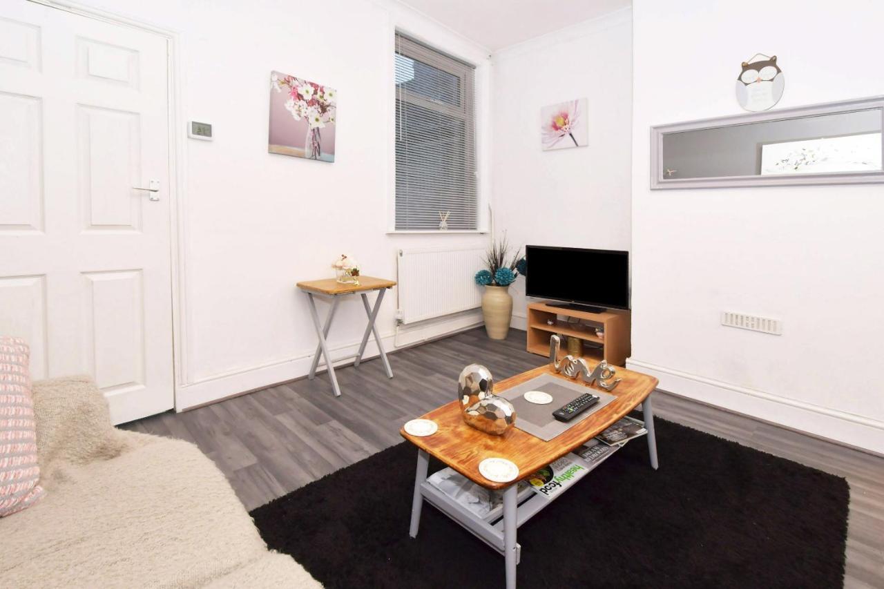 Townhouse @ Hanley Road Stoke Eksteriør billede